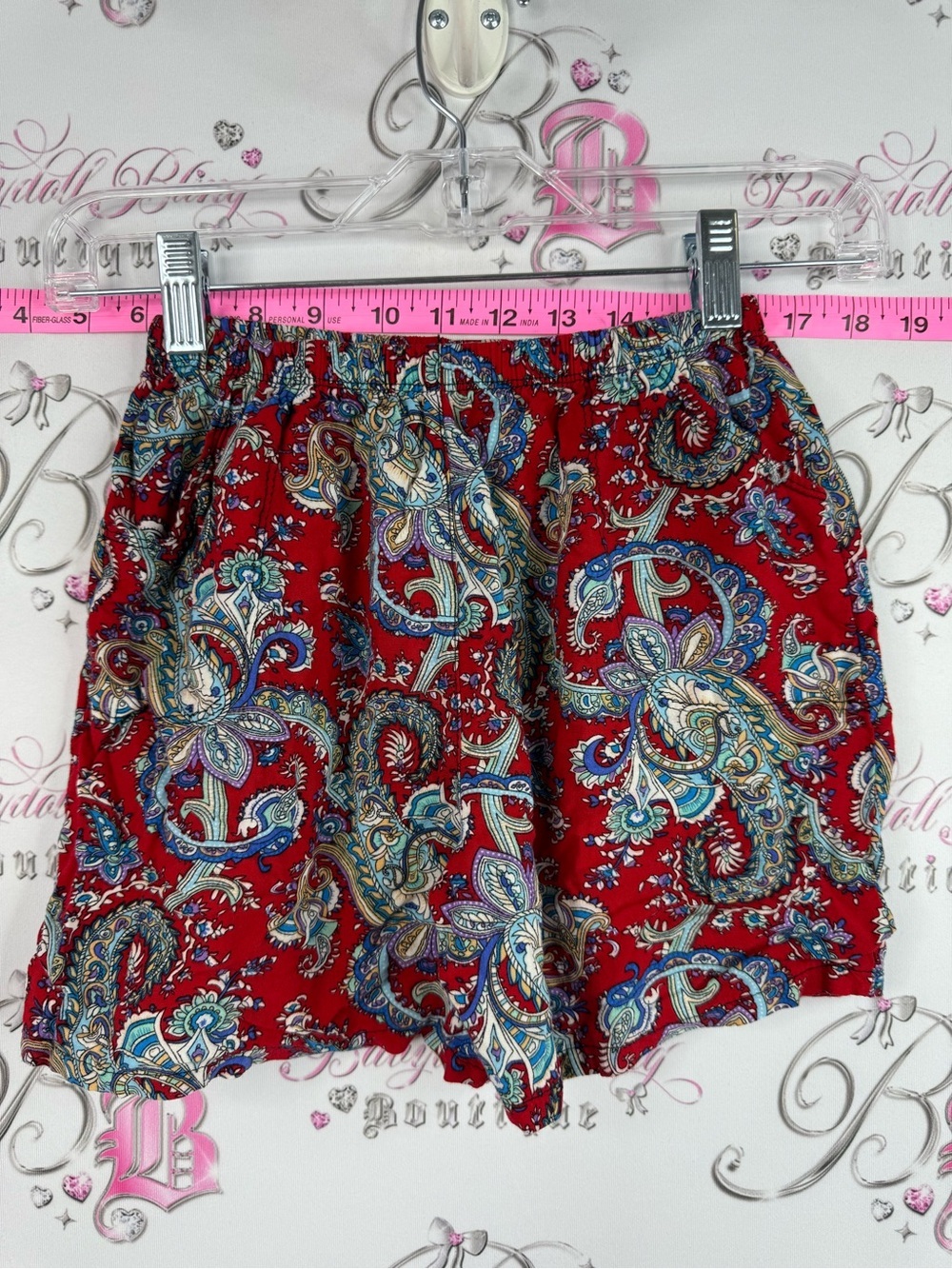 Shorts paisley boho hippie Women's Red Paisley Pull-On Shorts
